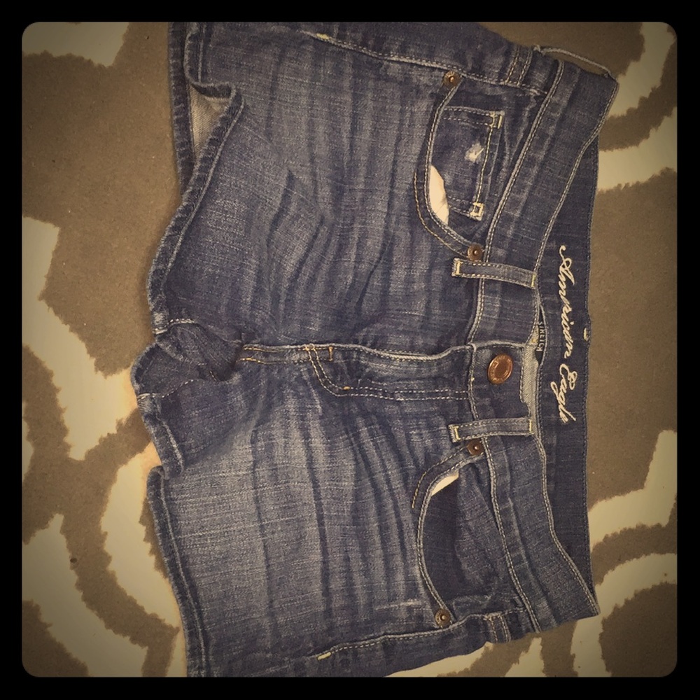 American Eagle dark blue shorts